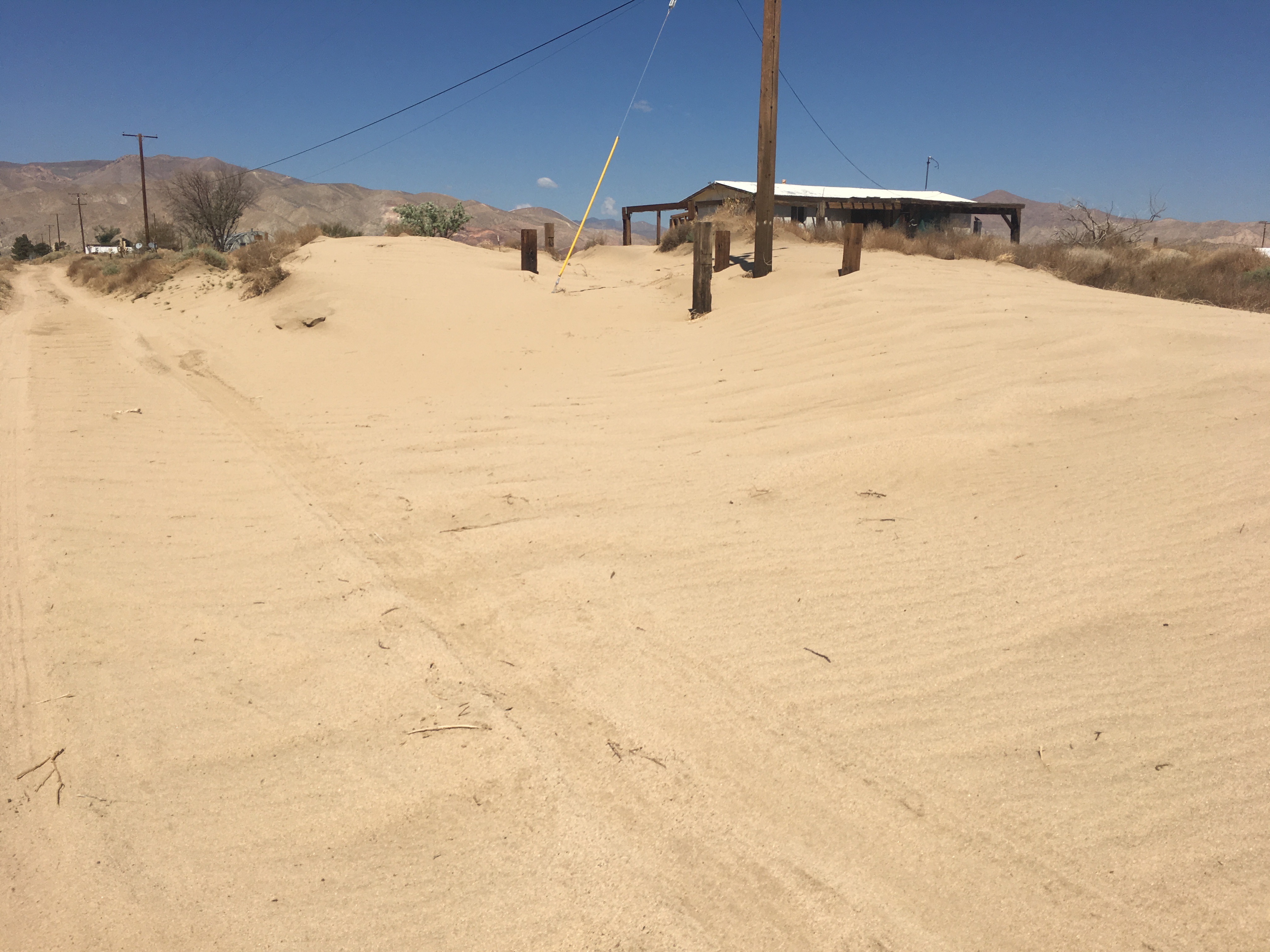 mulch spreading service